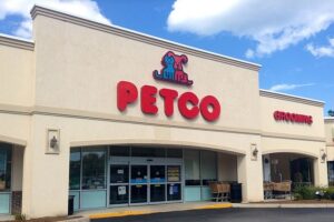 Read more about the article Можете ли вы вернуть корм для собак в Petco?  Что тебе нужно знать!