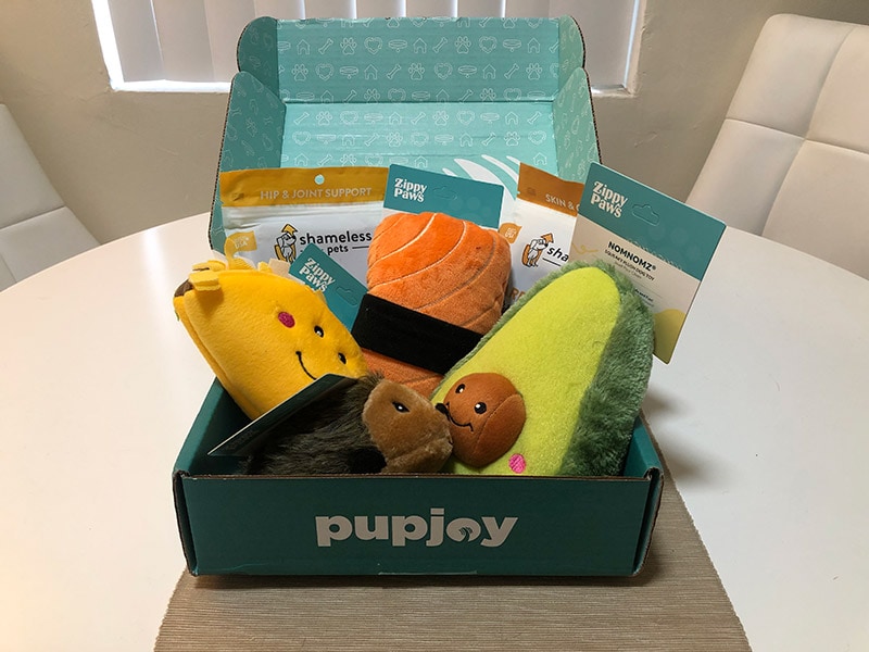 содержимое коробки подписки pupjoy