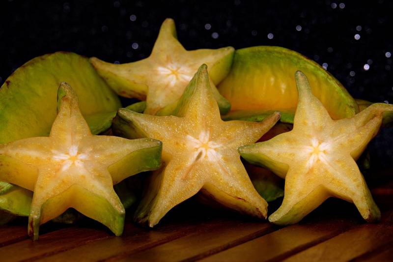 You are currently viewing Могут ли собаки есть Star Fruit?  Берегите свою собаку!