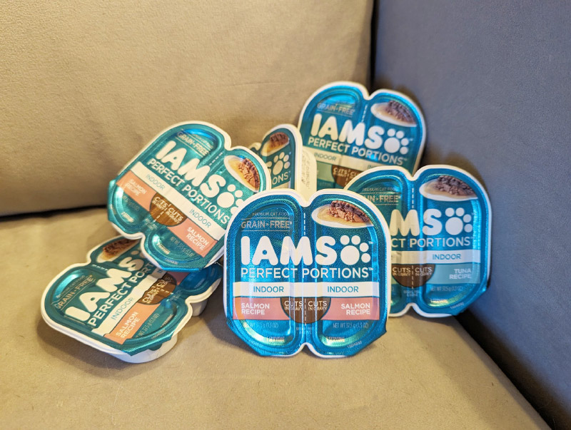 Iams Perfect Portions Indoor Cuts in Gravy Variety Pack — рецепт тунца и лосося